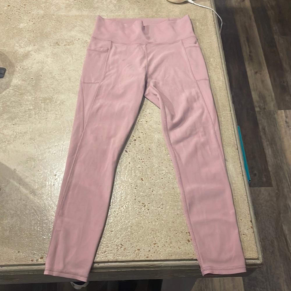 Athletic leggings